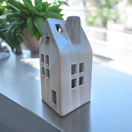 LED House with Stars image 0